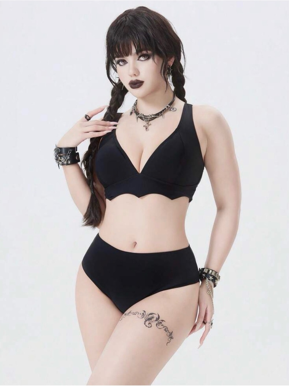 ROMWE Black High-Waist V-Neck Two-Piece Bikini